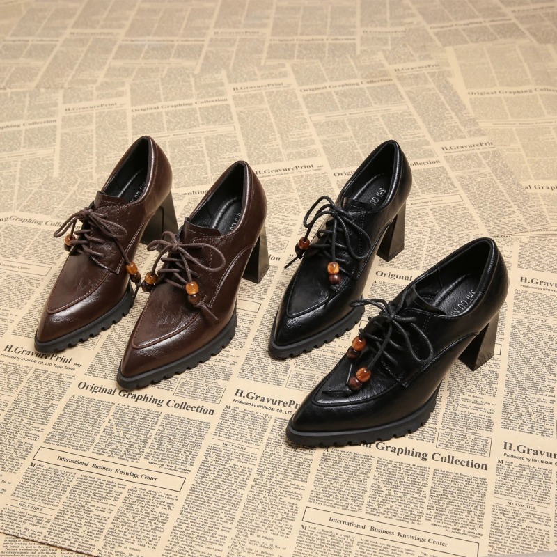 Chaussures à talons hauts rétr - Pump Heel Block avis et prix